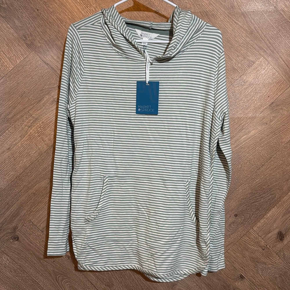 Market & Spruce thin hoodie